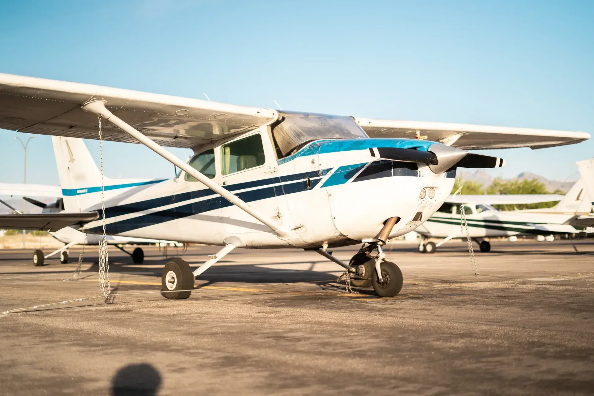 Front view of a Cessna 172N