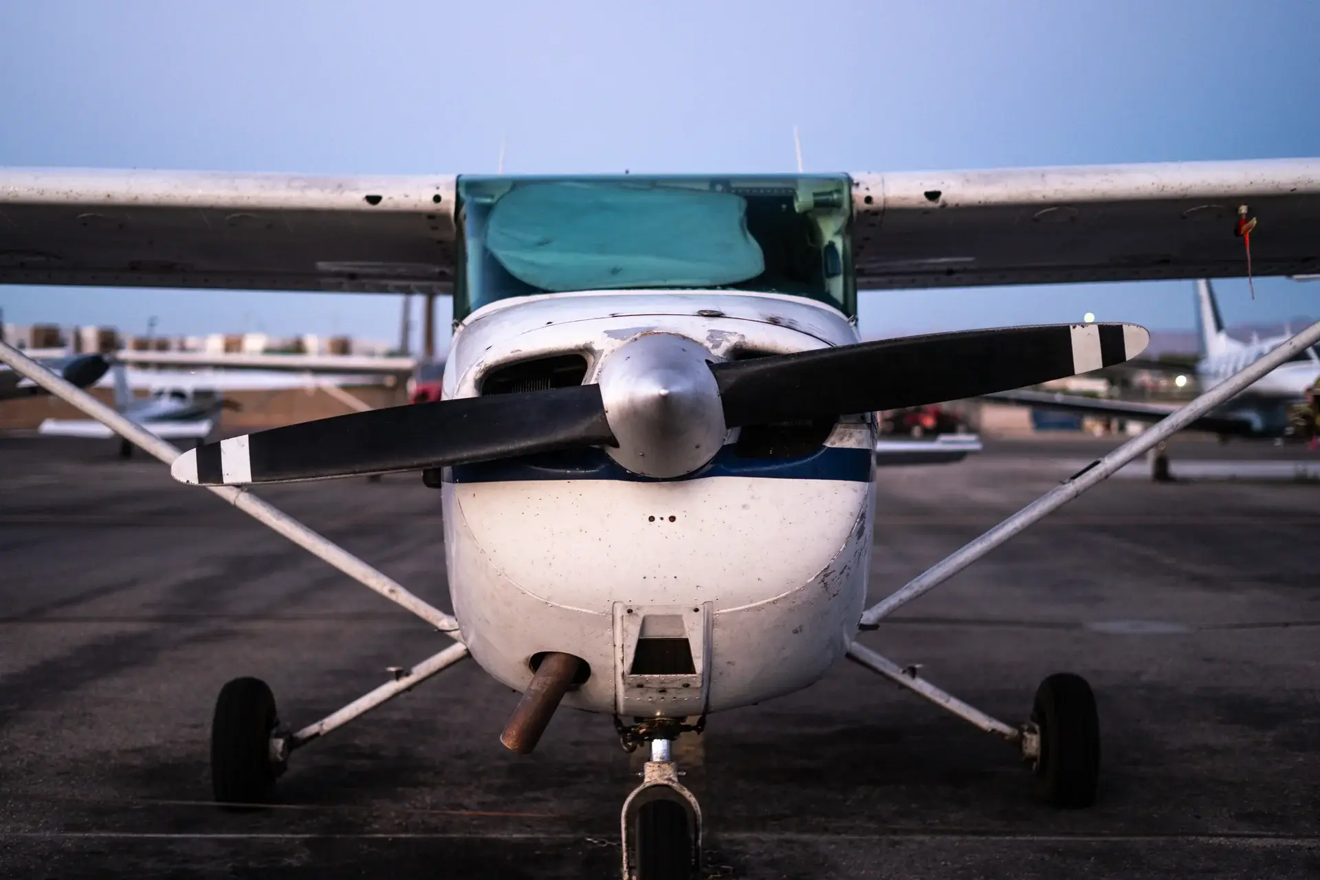 Head-on view of a Cessna 172P